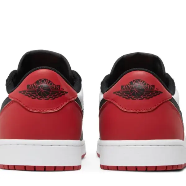 Air Jordan 1 Retro Low OG 'Black Toe'