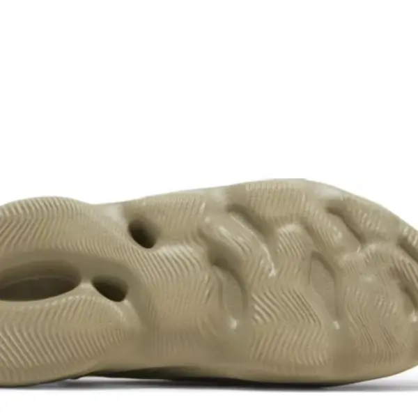 Yeezy Foam Runner 'Stone Salt'