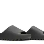 Yeezy Slides 'Onyx'