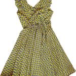 Vestido africano fundo amarelo.