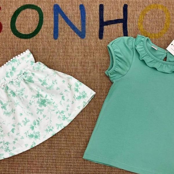 Skirt Set with Lace Waist and Pompons