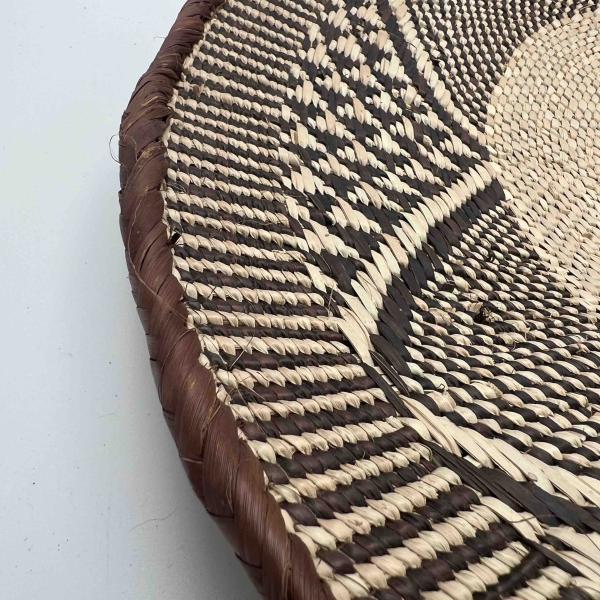 Safiri Artisan Rounded Kitchen Board