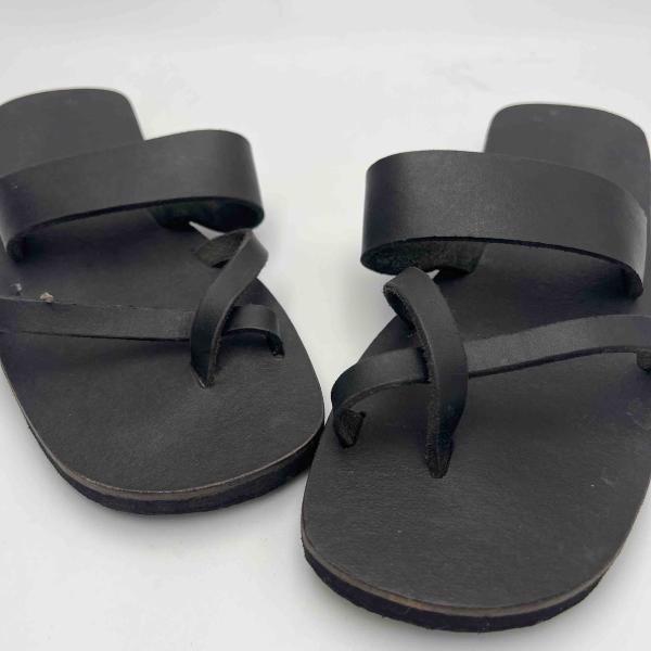 Kijani Black Handcrafted Sandals